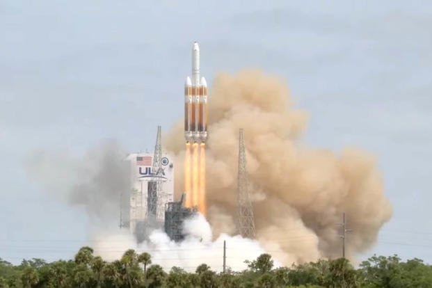 After Delay, Delta IV Heavy Lifts Off for the Last Time